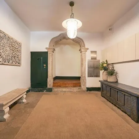 Inglesinhos Convento 3 - Bright Daire Lisboa